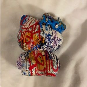Graffiti Hello Kitty Brush Holder